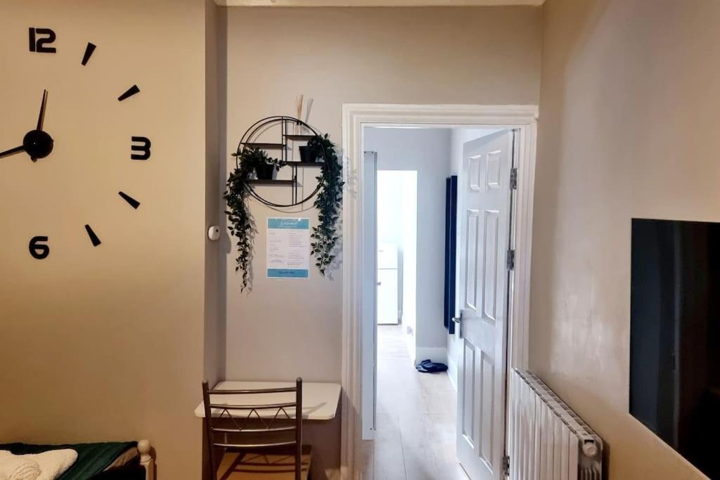 Stylish Apartment, Self Check-In, Ideal 4 Contractors, 25Mins To Gatwick Airport Thornton Heath Exteriör bild