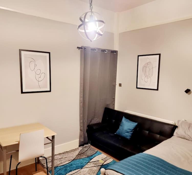 Stylish Apartment, Self Check-In, Ideal 4 Contractors, 25Mins To Gatwick Airport Thornton Heath Exteriör bild