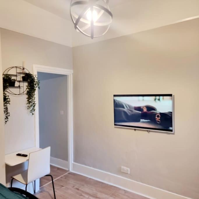 Stylish Apartment, Self Check-In, Ideal 4 Contractors, 25Mins To Gatwick Airport Thornton Heath Exteriör bild
